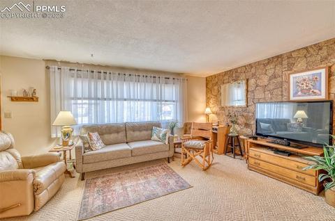 410 E 2nd St, Florence, CO 81226 photo 4
