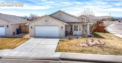 717 Edna Ln, Pueblo, CO 81005
