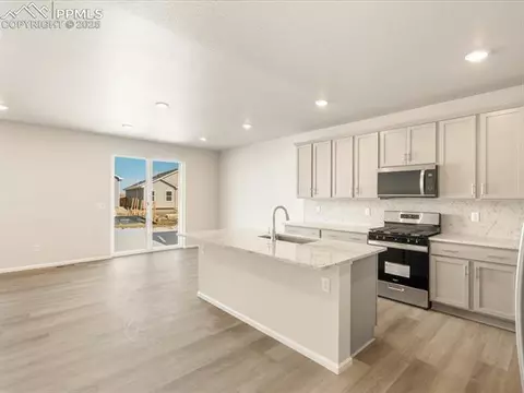13458 Valley Peak Dr, Peyton, CO 80831 photo 8