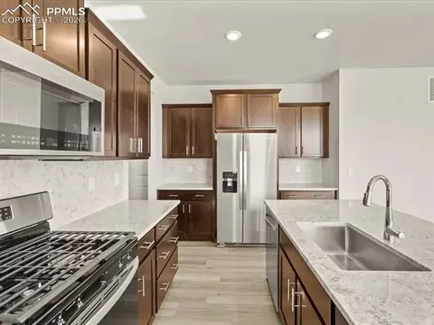 10060 Kingsbury Dr, Peyton, CO 80831 photo 5