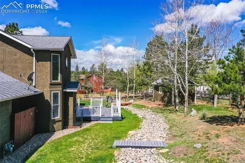 302 April Sun Ct, Woodland Park, CO 80863