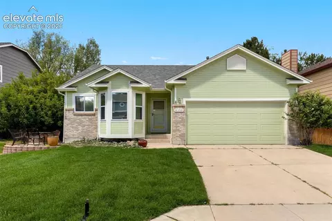 8258 Cooper River Dr, Colorado Springs, CO 80920
