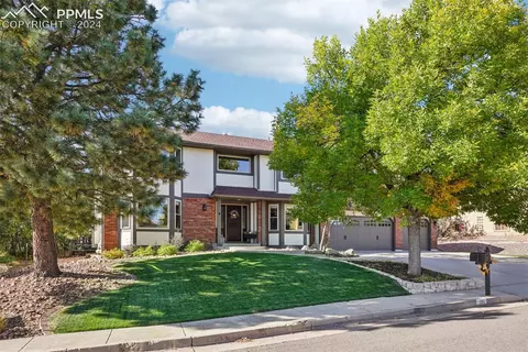 135 Mobray Ct, Colorado Springs, CO 80906