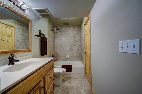 17085 Oak Brush Loop, Peyton, CO 80831 photo 11