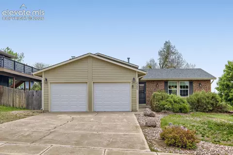 2305 Distinctive Dr, Colorado Springs, CO 80920