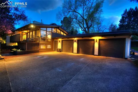 2 Heather Dr, Colorado Springs, CO 80906
