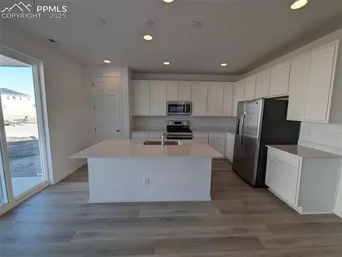 10025 Keynes Dr, Peyton, CO 80831 photo 2