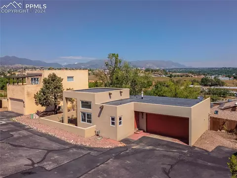 912 Summer Games Dr, Colorado Springs, CO 80905