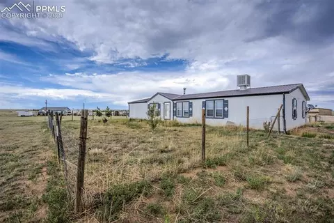 1715 S Calhan Hwy, Yoder, CO 80864 photo 6