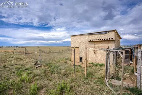 1715 S Calhan Hwy, Yoder, CO 80864 photo 10