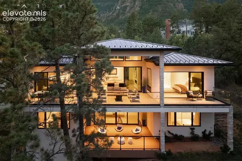 17 Midland Rd, Colorado Springs, CO 80906