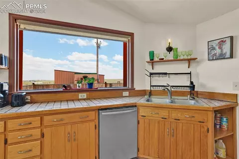 6910 Sengbeil Rd, Yoder, CO 80864 photo 12