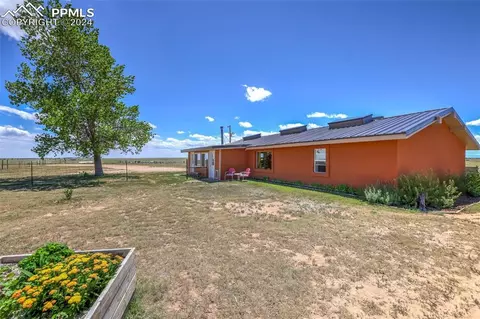 6910 Sengbeil Rd, Yoder, CO 80864 photo 3