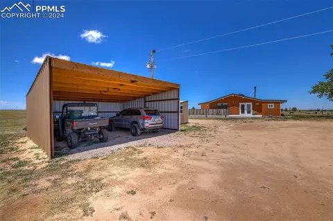 6910 Sengbeil Rd, Yoder, CO 80864 photo 2