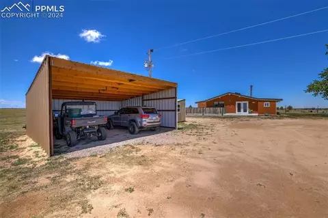 6910 Sengbeil Rd, Yoder, CO 80864 photo 2