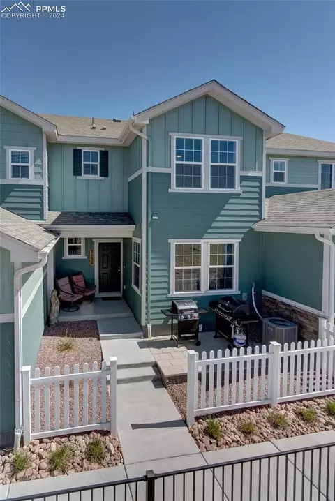 8634 Laurel Mountain Vw, Colorado Springs, CO 80924