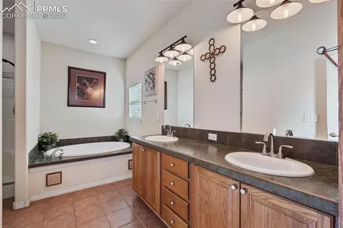 Bath - 9785 N Rush Rd, Rush, CO 80833 photo 1 of 3