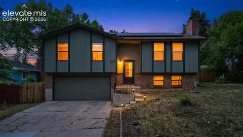 2650 Maroon Bells Ave, Colorado Springs, CO 80918