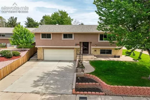 2814 Ridgeglen Pl, Colorado Springs, CO 80918