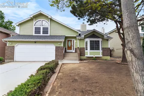 3560 Hickory Hill Dr, Colorado Springs, CO 80906