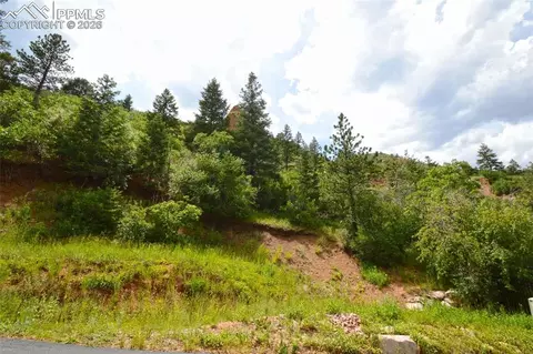 1096 Laguna Pt, Manitou Springs, CO 80829