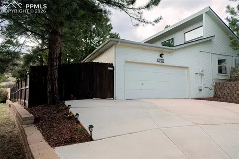 1090 N War Eagle Dr, Colorado Springs, CO 80919