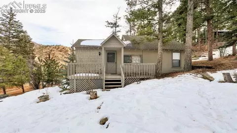 6720 Spruce Ave, Green Mountain Falls, CO 80819