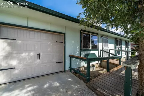 241 Vehr Dr, Colorado Springs, CO 80916