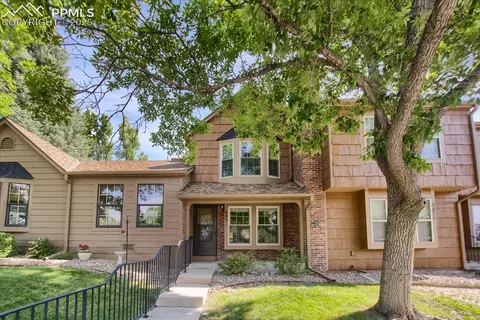 6831 Mountain Top Ln, Colorado Springs, CO 80919