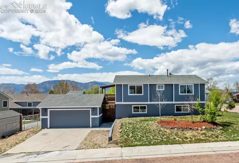 5155 Victory Rd, Colorado Springs, CO 80911