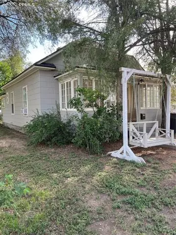 208 E Park Ave, Fowler, CO 81039 photo 2