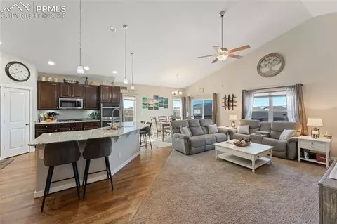 10080 Bracknell Pl, Peyton, CO 80831 photo 3