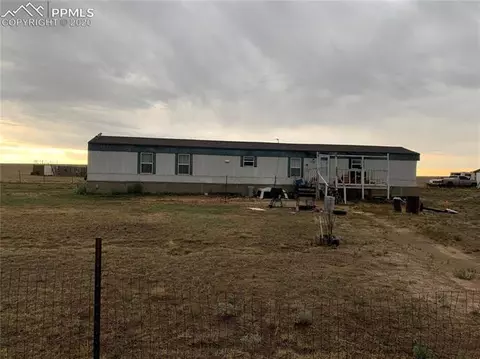 7720 Edison Rd, Yoder, CO 80864 photo 2