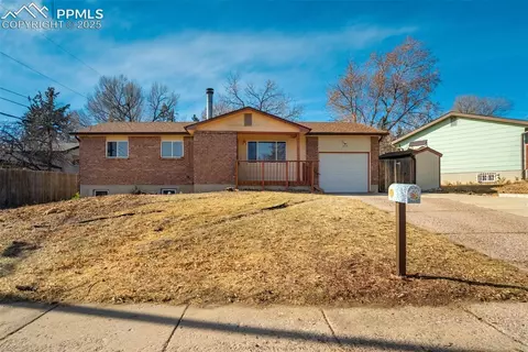 373 Kenwood Cir, Colorado Springs, CO 80910