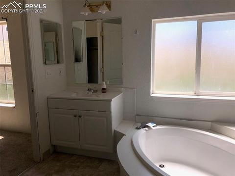 267 E Longbow Dr, Divide, CO 80814 photo 23
