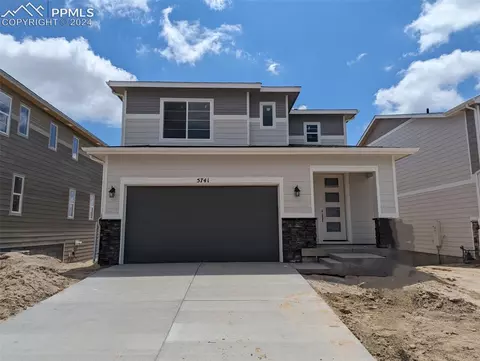 5741 Mammoth Ln, Colorado Springs, CO 80923