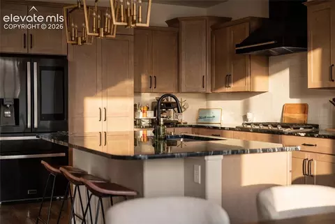 Kitchen - 5425 Mesa Top Dr, Monument, CO 80132 photo 4 of 6