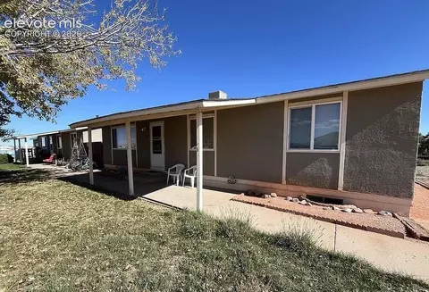 639 E Clarion Dr, Pueblo West, CO 81007
