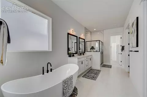 Bath - 13502 Woods Grove Dr, Peyton, CO 80831 photo 3 of 8