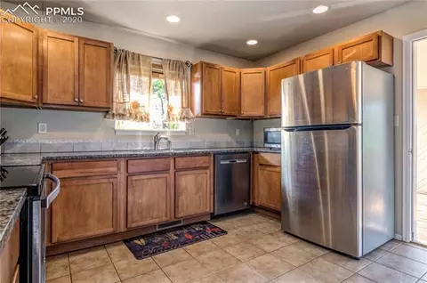 9072 Deiffendeffer Rd, Rye, CO 81069 photo 2