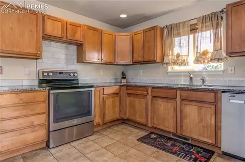 9072 Deiffendeffer Rd, Rye, CO 81069 photo 3