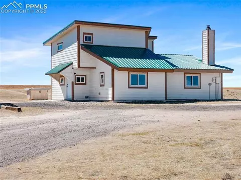35935 Corona Rd, Yoder, CO 80864 photo 3