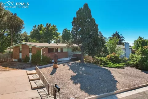 2607 Centre Ln, Colorado Springs, CO 80909