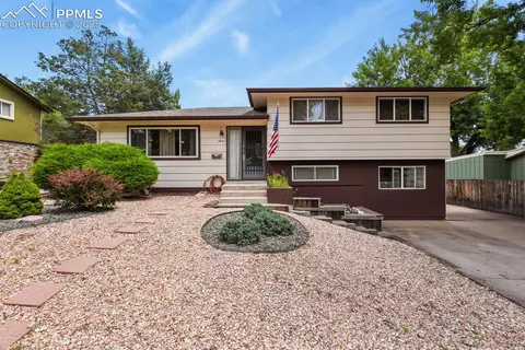 1927 Snyder Ave, Colorado Springs, CO 80909