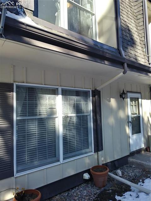 381 Raspberry Ln, Monument, CO 80132 photo 1