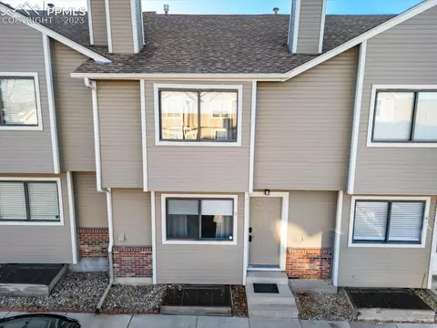 4758 Live Oak Dr, Colorado Springs, CO 80916
