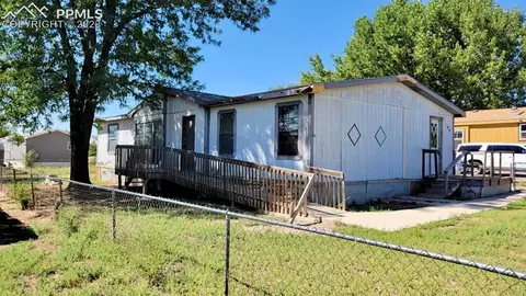 166 E Homer Dr, Pueblo West, CO 81007