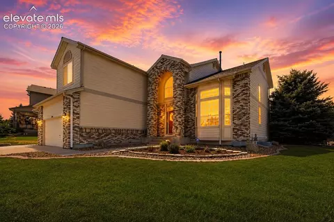 901 Prickly Pear Pl, Colorado Springs, CO 80921
