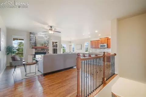 19643 Lindenmere Dr, Monument, CO 80132 photo 2