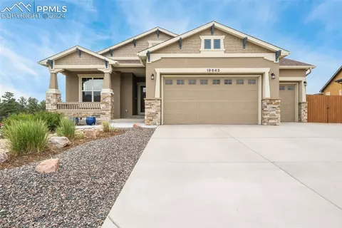 19643 Lindenmere Dr, Monument, CO 80132